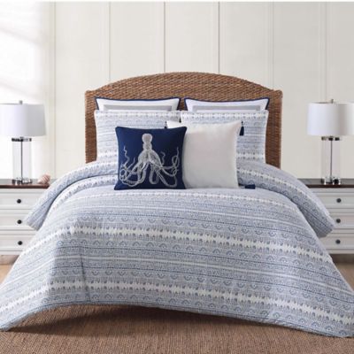 Oceanfront Resort Reef Full/Queen Comforter Set in White/Blue