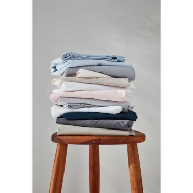 Nestwell&trade; Egyptian Cotton Sateen 625-Thread-Count Queen Sheet Set in Bright White Stripe. View a larger version of this product image.