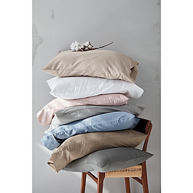Nestwell&trade; Organic Cotton 300-Thread-Count Standard Pillowcases in White (Set of 2). View a larger version of this product image.