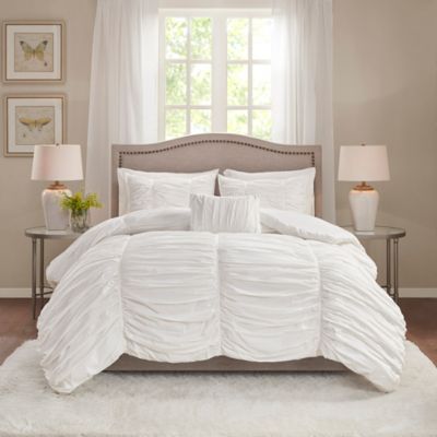 Madison Park Delancey 4-Piece Queen Comforter Set in White