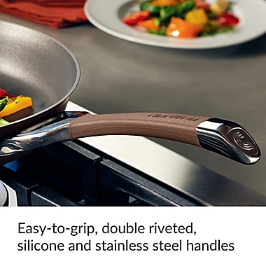 Circulon&reg; Symmetry&#153; Chocolate Brown 2-Piece Skillet Set. View a larger version of this product image.