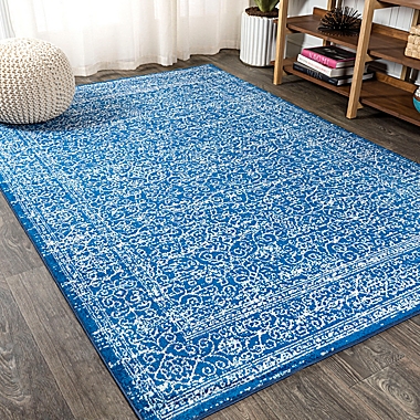 JONATHAN Y Azul Filigree 4&#39; x 6&#39; Area Rug in Blue and White Blue. View a larger version of this product image.