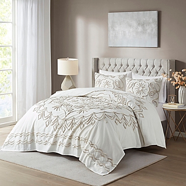 Madison Park Violette Tufted Cotton 3-Piece King/California King Coverlet Set in Ivory/Taupe. View a larger version of this product image.