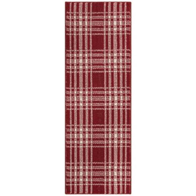 Bee &amp; Willow&trade; Plaid 1&#39;8 x 4&#39;6 Accent Rug in Berry