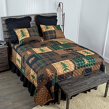 Donna Sharp Brown Bear Cabin 3-Piece Reversible King Quilt Set in Brown. View a larger version of this product image.