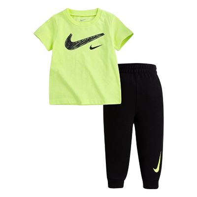 nike pants and shirt set