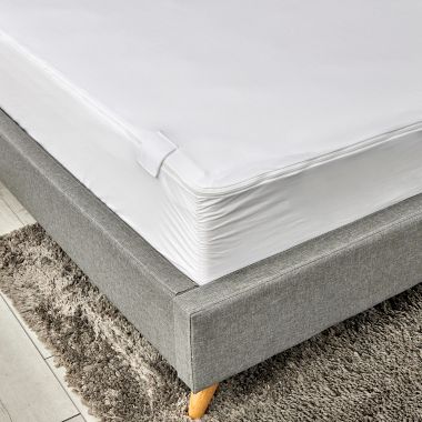 Therapedic&reg; Allergen Barrier Twin Mattress Protector in White. View a larger version of this product image.
