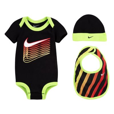 nike newborn set