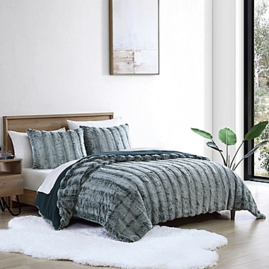 UGG&reg; Landers Faux Fur 2-Piece Twin Comforter Set in Ocean. View a larger version of this product image.