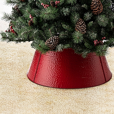 Glitzhome&reg; Hammered Metal Tree Collar in Red. View a larger version of this product image.