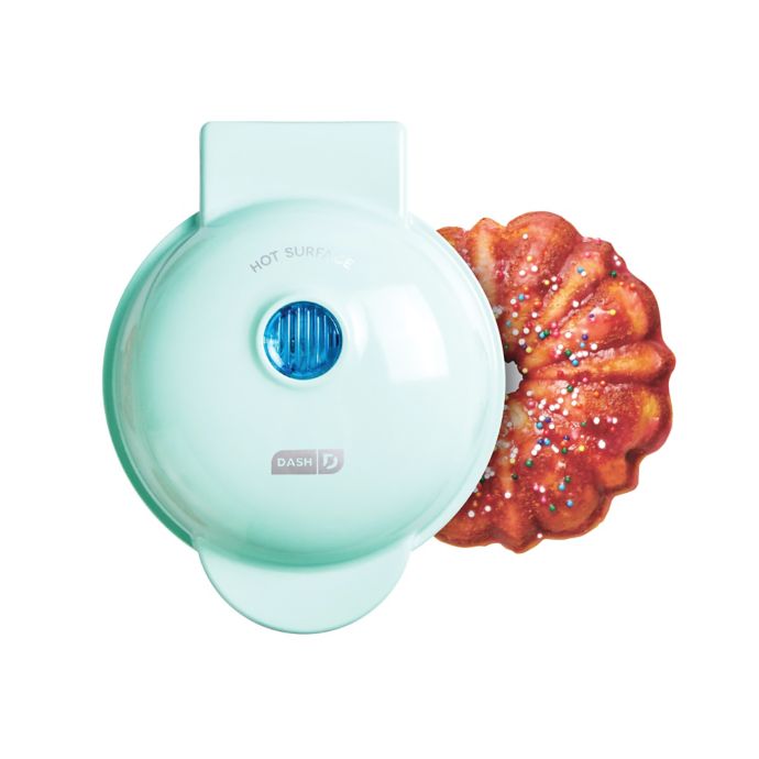 Dash® Mini Bundt Cake Maker Bed Bath and Beyond Canada