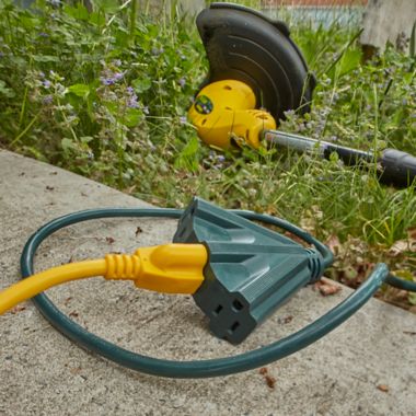 Globe Electric Fantail 25-Foot Extension Cord in Green. View a larger version of this product image.