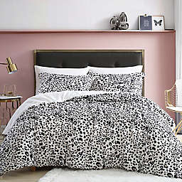 Betsey Johnson® Water Leopard 2-Piece Reversible Twin Comforter Set in Natural