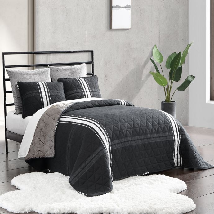 UGG® Aiden 3Piece Reversible Quilt Set Bed Bath and Beyond Canada