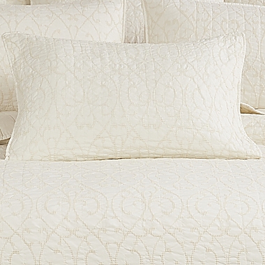 Homthreads Beckett 3-Piece Reversible King Bedspread Set in Cream. View a larger version of this product image.