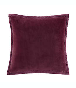 Cojines decorativos de poliéster UGG® Coco Luxe color rojo cabernet