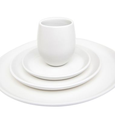 Carthage.Co La Marsa 4-Piece Place Setting in Chalk. View a larger version of this product image.