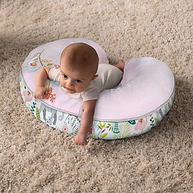 Boppy&reg; Luxe Nursing Pillow and Positioner in Pink Sweet Safari. View a larger version of this product image.