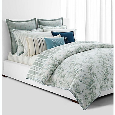Lauren Ralph Lauren Julianne Toile 3-Piece Reversible King Comforter Set in Sage. View a larger version of this product image.