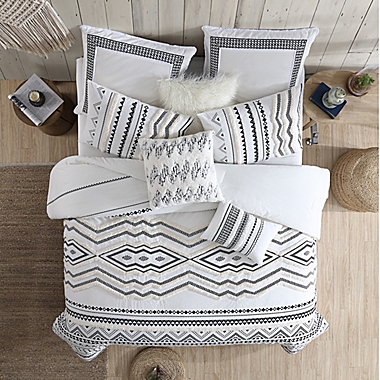 Swift Home Amis 5-Piece Full/Queen Comforter Set in White. View a larger version of this product image.