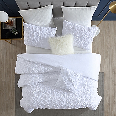Hana Rosette 3-Piece Full/Queen Comforter Set in White. View a larger version of this product image.