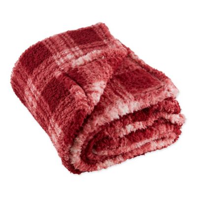 Design Imports Farmhouse Plush Plaid Throw Blanket in Red