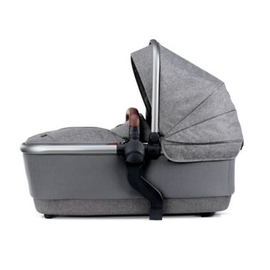Silver Cross Wave 2022 Carrycot Bassinet in Zinc. View a larger version of this product image.