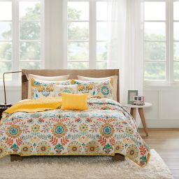 Intelligent Design Nina 4-Piece Twin/Twin XL Coverlet Set
