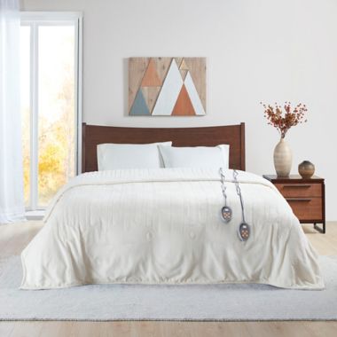 Beautyrest Microlight-to-Berber Reversible Heated Blanket. View a larger version of this product image.