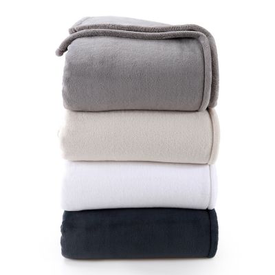Nestwell&trade; Supreme Softness Plush Blanket