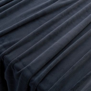 Nestwell&trade; Supreme Softness Plush Twin Blanket in Midnight Navy. View a larger version of this product image.