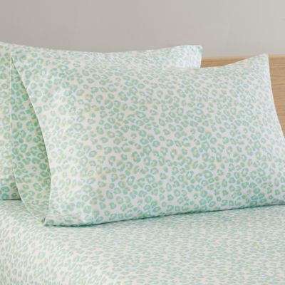 Marmalade 144-Thread Count Cotton Standard Pillowcase in Mint
