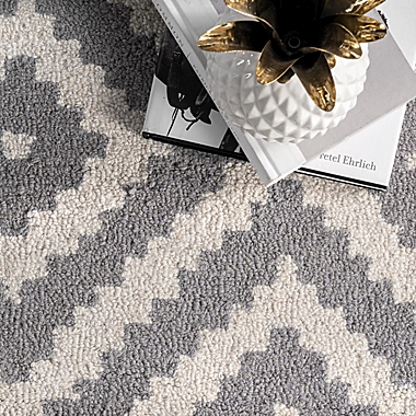 nuLOOM&reg; Kellee 8&#39; x 10&#39; Hand Tufted Area Rug in Grey. View a larger version of this product image.