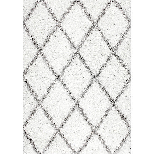 Alternate image 1 for nuLOOM Shanna Shaggy 4' x 4' Area Rug in White