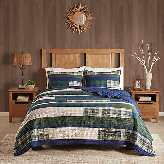 Alternate image 1 for Woolrich Spruce Hill Oversized 3-Piece King/California King Quilt Set in Green