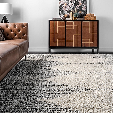 nuLOOM Bria Moroccan Diamond Tassel 10&#39; x 13&#39; Area Rug in Off White. View a larger version of this product image.