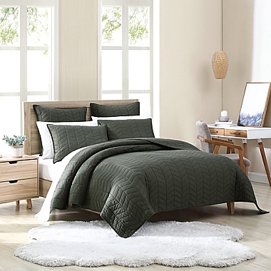 UGG&reg; Dawn 3-Piece Full/Queen Quilt Set in Moss. View a larger version of this product image.