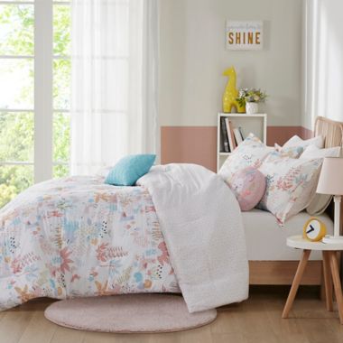 Urban Habitat Kids Iris Reversible Comforter Set in Blush. View a larger version of this product image.
