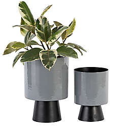 Ridge Road Decor Modern Round Metal Indoor/Outdoor Planters with Base (Set of 2)