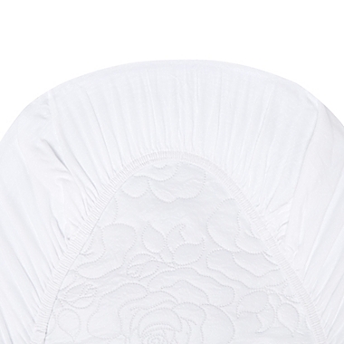 Burt&#39;s Bees Baby&reg; Organic Cotton Bassinet Sheet in Cloud. View a larger version of this product image.