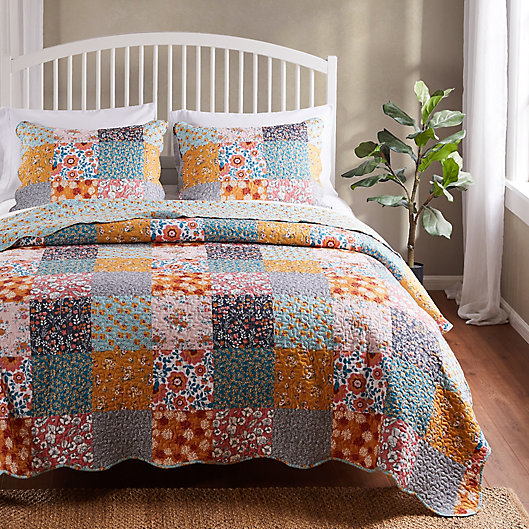 6 Piece Medallion Floral Patchwork Reversible Bedspread/Quilt with Sheet Set 