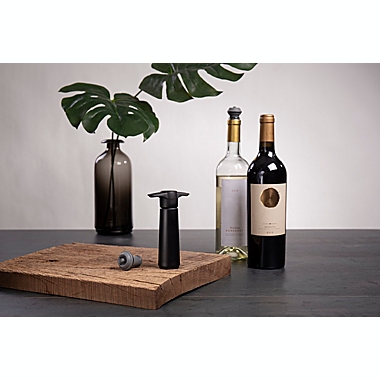 VacuVin&reg; Wine Saver. View a larger version of this product image.