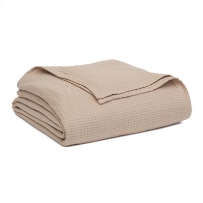 Nestwell&trade; Pure Earth&trade; Organic Cotton Matelass&eacute; Twin Blanket in Medium Cotton