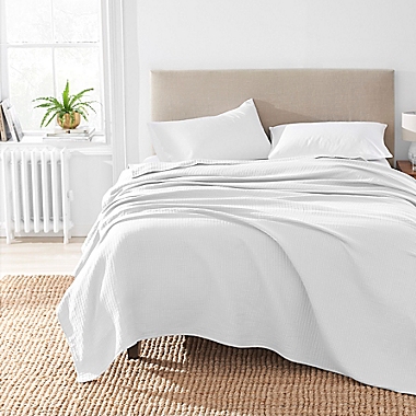 Nestwell&trade; Pure Earth&trade; Organic Cotton Matelass&eacute; Twin Blanket in White. View a larger version of this product image.