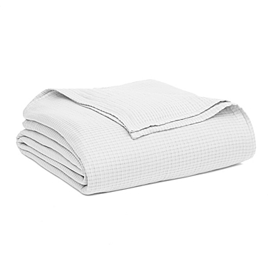 Nestwell&trade; Pure Earth&trade; Organic Cotton Matelass&eacute; Twin Blanket in White. View a larger version of this product image.