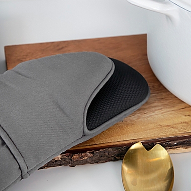 Our Table&trade; Everyday Neoprene Oven Mitt in Grey. View a larger version of this product image.