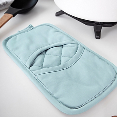 Our Table&trade; Everyday Neoprene Oven Mitt and Pot Holder Set. View a larger version of this product image.