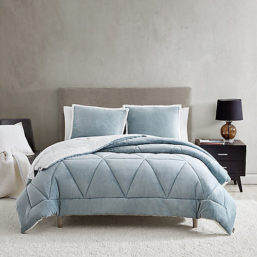 Alternate image 1 for UGG® Avery 2-Piece Reversible Twin/Twin XL Comforter Set in Succulent