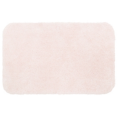 Simply Essential&trade; Tufted 20&#39;&#39; x 32&#39;&#39; Bath Rug in Rosewater Blush. View a larger version of this product image.
