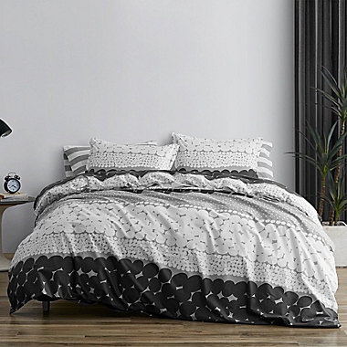 Marimekko&reg; Jurmo 3-Piece Reversible Full/Queen Duvet Cover Set in Grey. View a larger version of this product image.